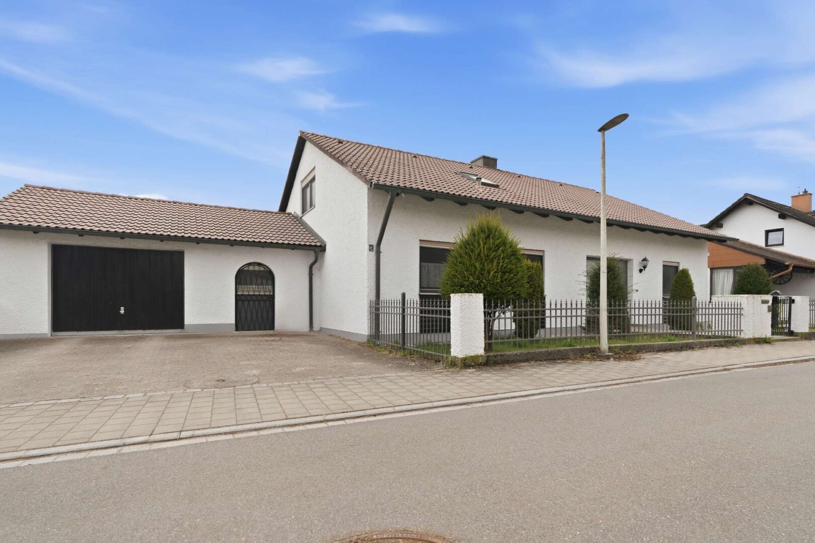 Vorderseite des Hauses
